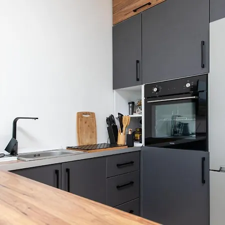 Gorgeous Flat With Nature View In Milas Διαμέρισμα *