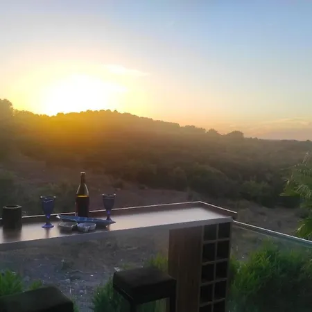 Gorgeous Flat With Nature View In Milas Διαμέρισμα